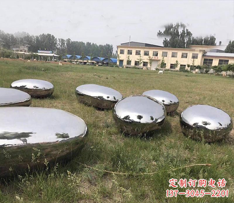 贵州精美不锈钢水滴景观雕塑
