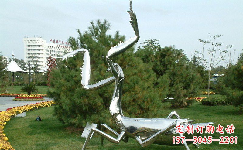 贵州不锈钢雕刻螳螂摆件