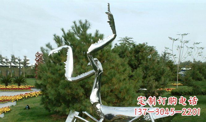 贵州优雅大气的不锈钢螳螂雕塑