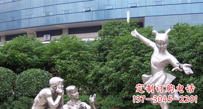 贵州优质不锈钢学生人物雕塑