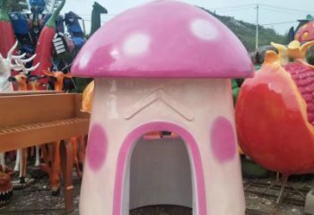 贵州精致彩绘蘑菇屋雕塑
