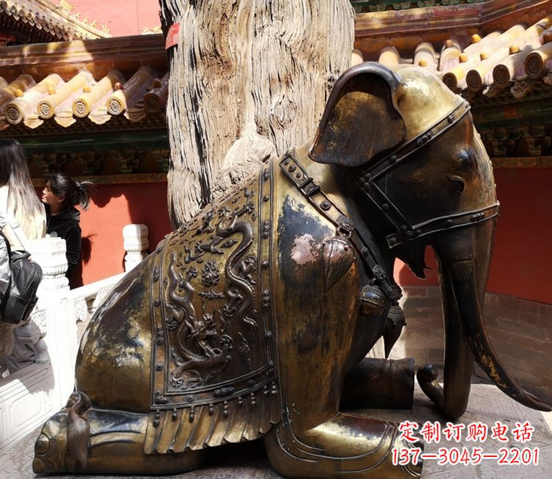 贵州公园动物大象铜雕