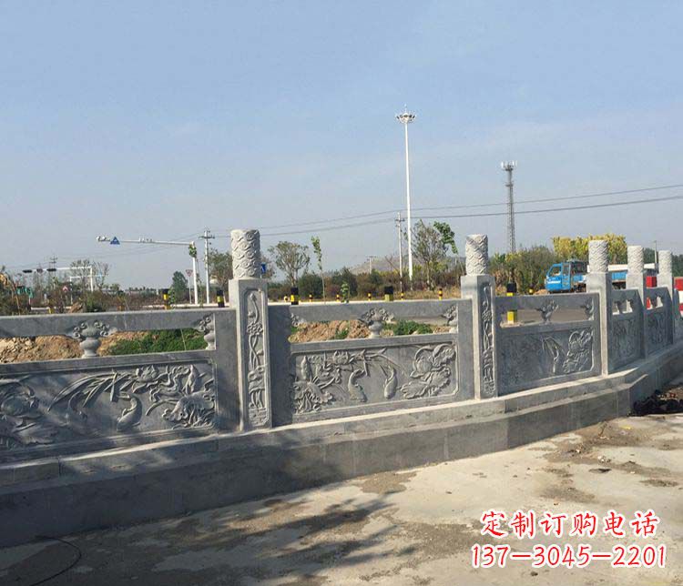 贵州风格各异的精美公园仿古石栏板雕塑