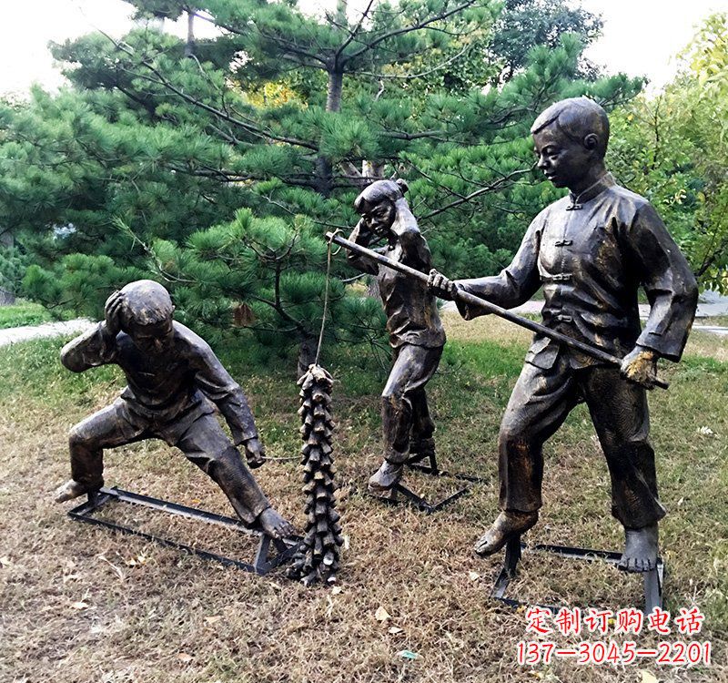 贵州公园放鞭炮儿童铜雕