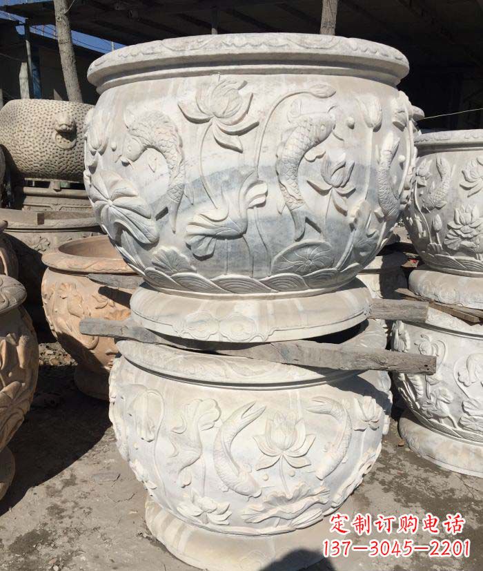 贵州精美荷花雕塑 彰显优雅之美