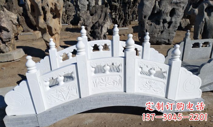 贵州公园汉白玉石拱桥 (6)