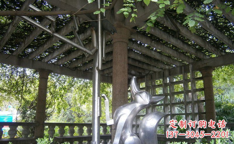贵州动物铜雕——公园狐狸与乌鸦小品