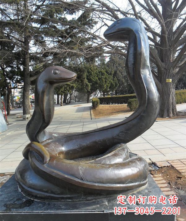 贵州公园景观动物蛇铜雕