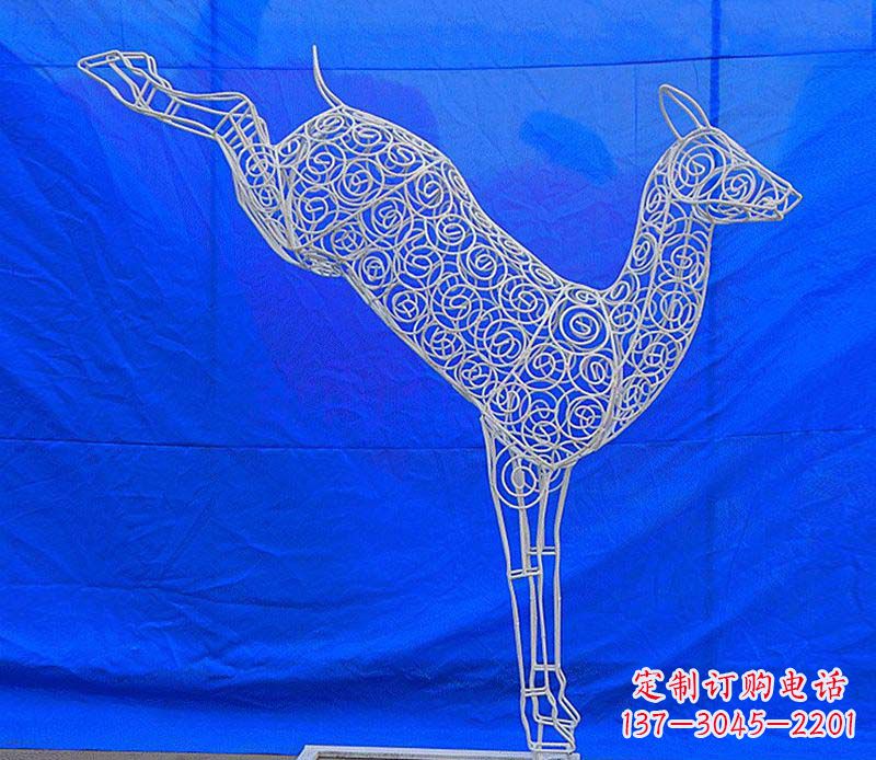 贵州中领雕塑梅花鹿不锈钢镂空雕塑