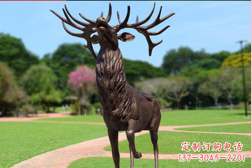 贵州公园梅花鹿铜雕