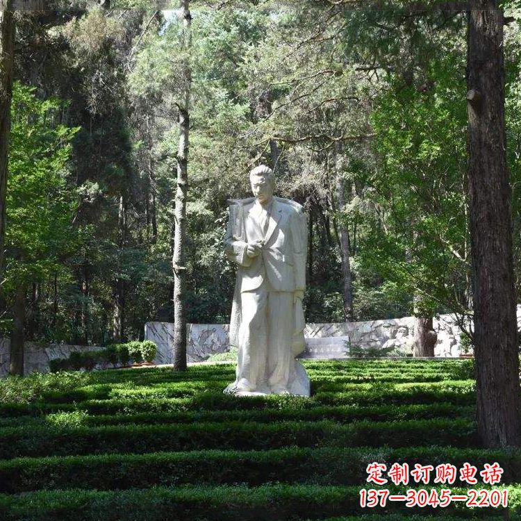 贵州聂耳汉白玉石雕塑,追随伟大作曲家的足迹