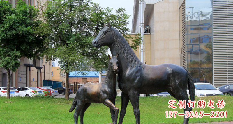 贵州公园母子马动物铜雕