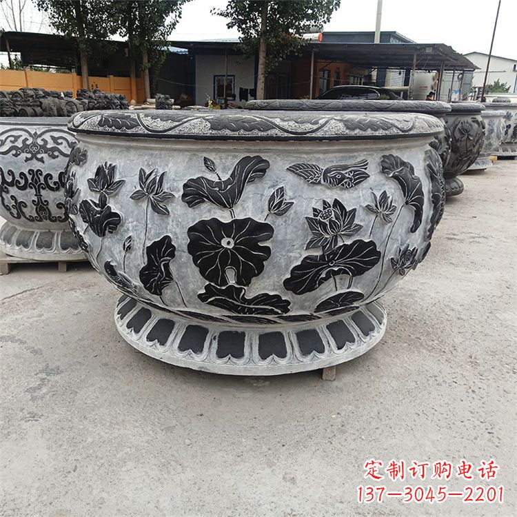 贵州精美石雕水缸——雕刻您的艺术一生