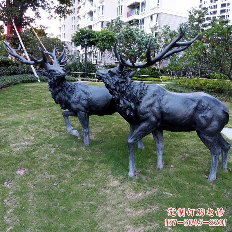 贵州公园铜雕公鹿草坪动物雕塑