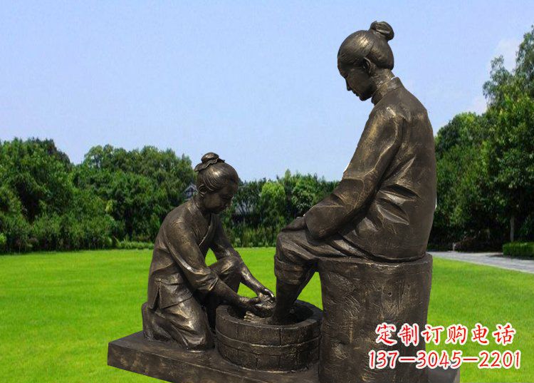 贵州公园铜雕孝敬母亲人物雕塑