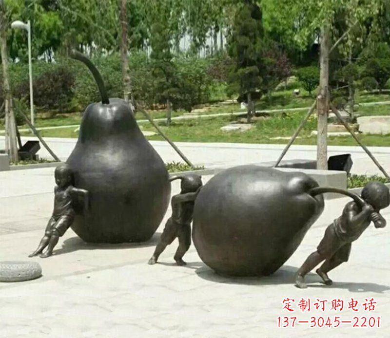 贵州迷人的孩童铜雕