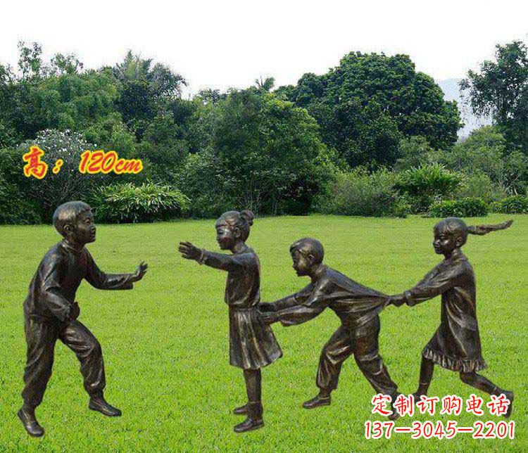 贵州公园玩老鹰捉小鸡的儿童小品铜雕 (2)