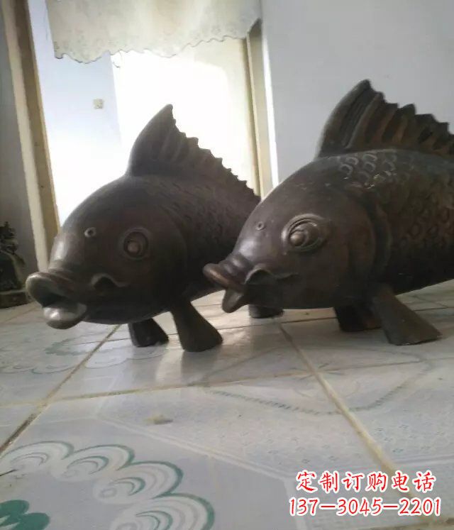 贵州公园小鱼景观动物铜雕