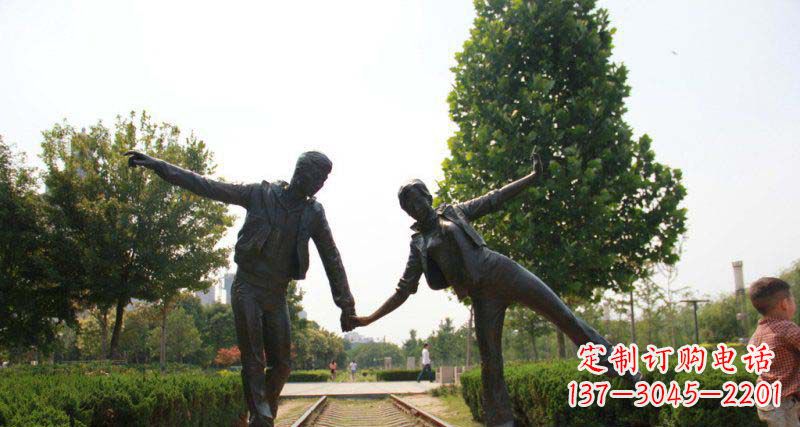 贵州浪漫之旅——情侣铜雕定制
