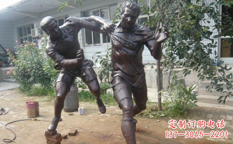 贵州领雕塑卓越的足球雕塑技艺