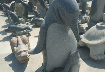 贵州爱永恒之石雕——公园母子企鹅石雕