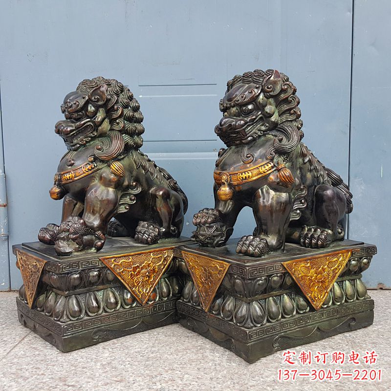 贵州故宫青铜狮子