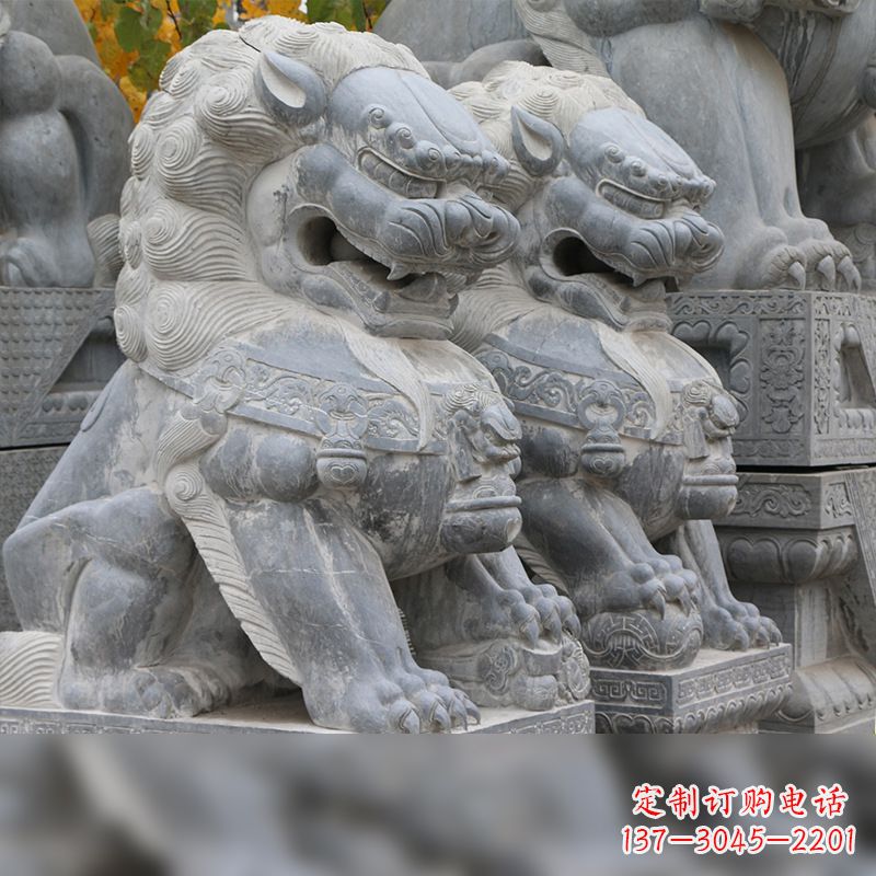 贵州中领雕塑:仿故宫青石狮子雕塑