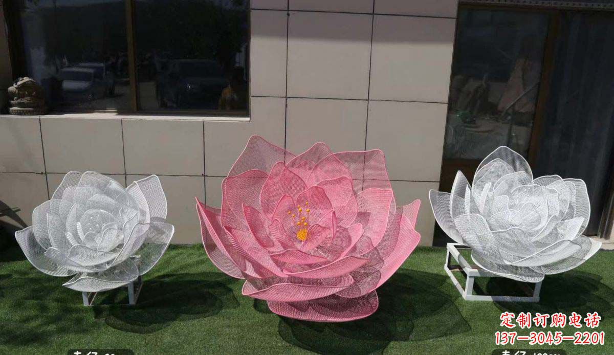 贵州精美雕刻的不锈钢荷花雕塑
