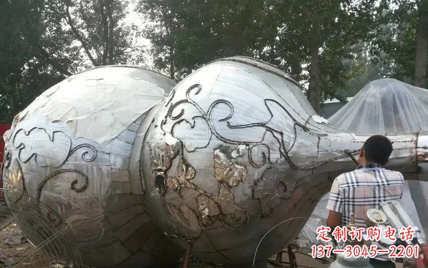 贵州分外精美的不锈钢葫芦雕塑