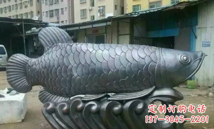 贵州精雕细琢的不锈钢金龙鱼雕塑