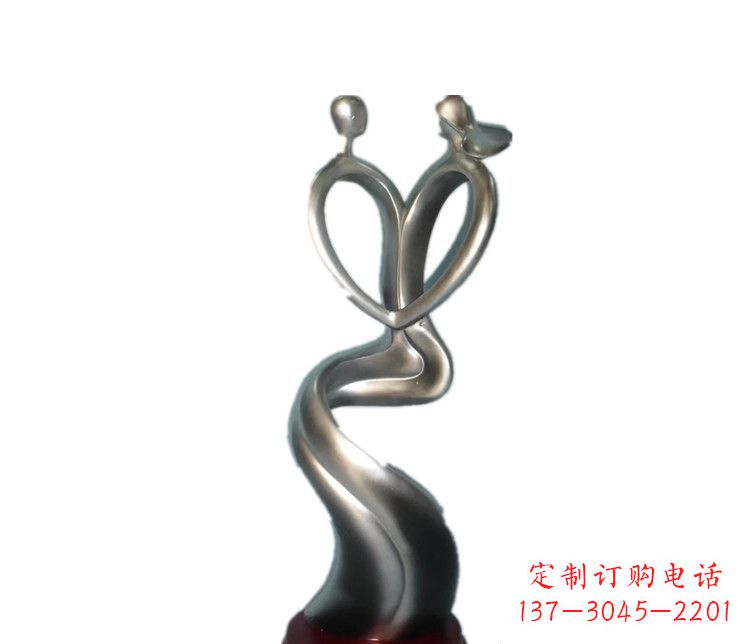贵州爱的象征——不锈钢情侣雕塑