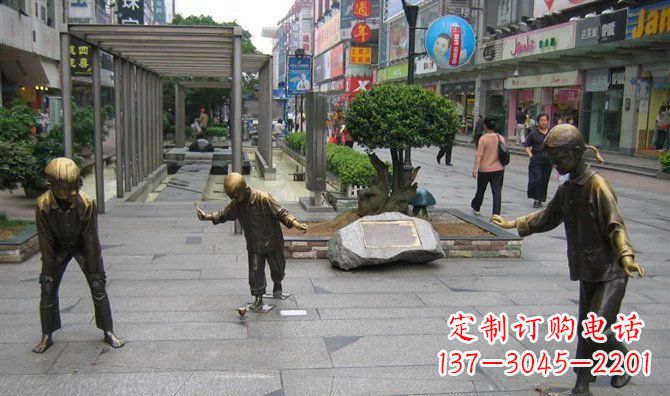贵州中领雕塑:陀螺小品人物铜雕