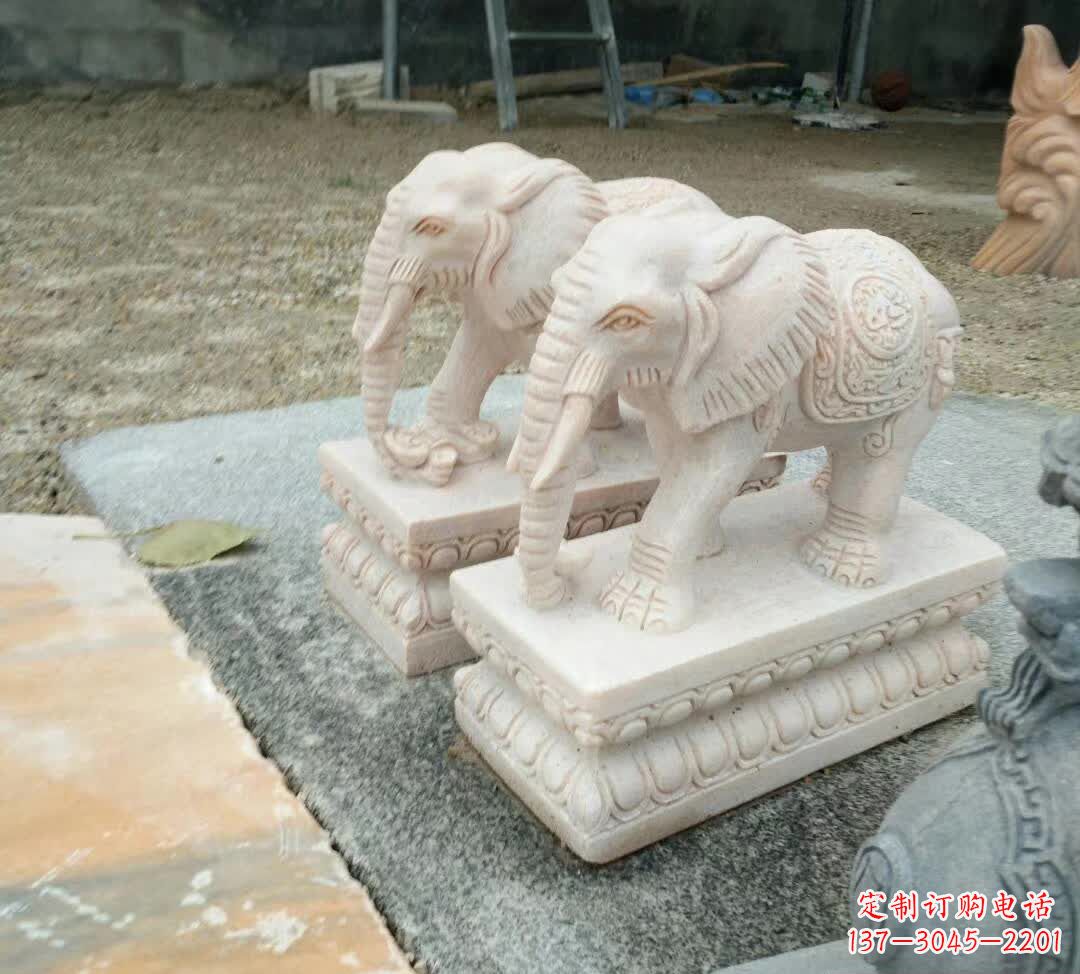 贵州汇聚大象精神的石雕大象