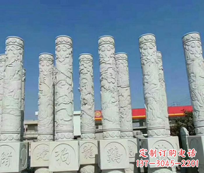 贵州来自中国文化的十二生肖雕塑