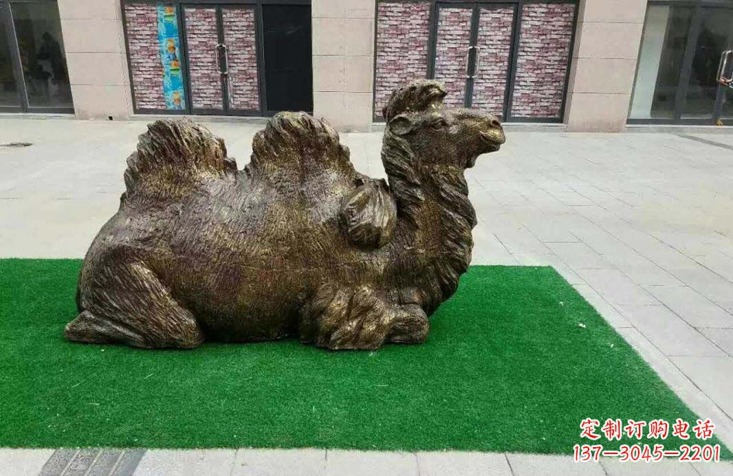 贵州完美艺术──骆驼跪姿铜雕