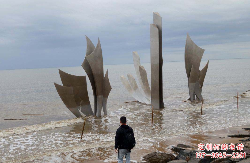 贵州海边不锈钢船帆景观雕塑
