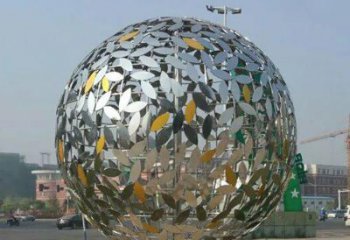 贵州广场不锈钢树叶镂空球雕塑