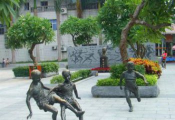 贵州匠心细作，精致铜雕足球小孩