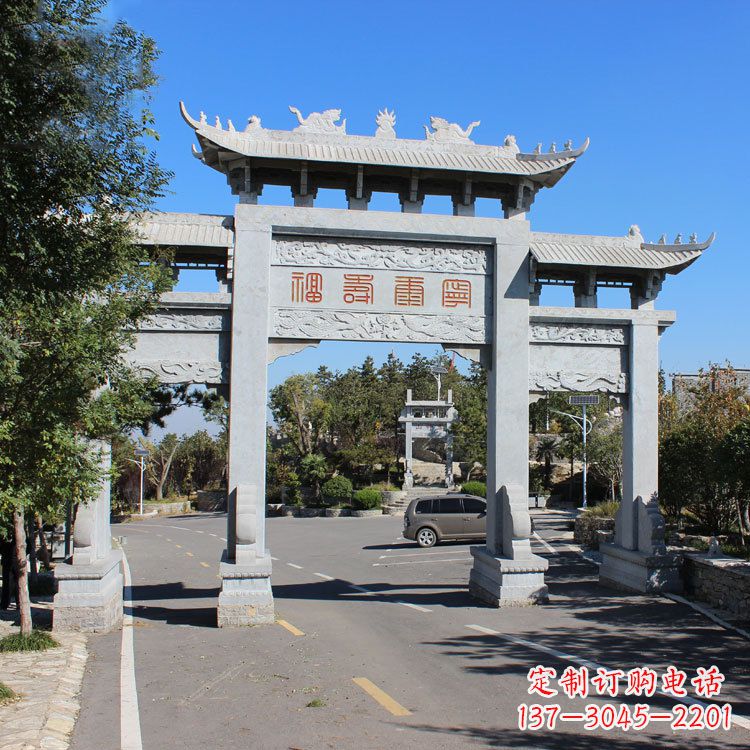 贵州汉白玉景区入库石雕牌坊