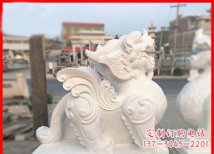 贵州中领雕塑:精美汉白玉貔貅门口招财石雕