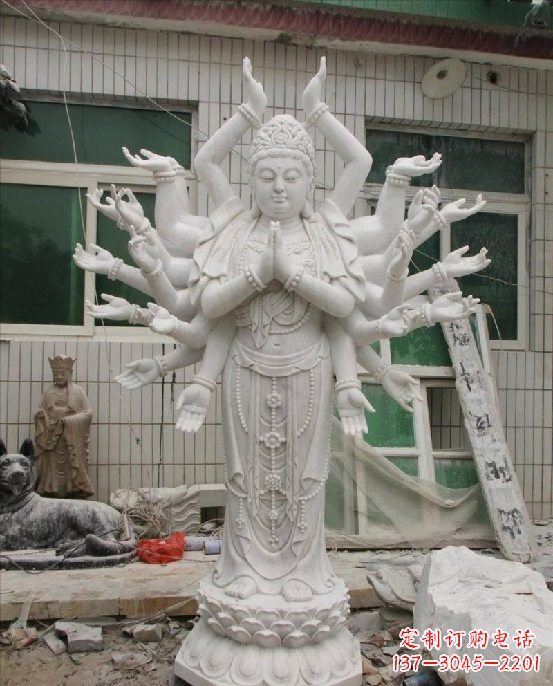 贵州汉白玉千手观音雕塑,精致细腻,深具宗教意义