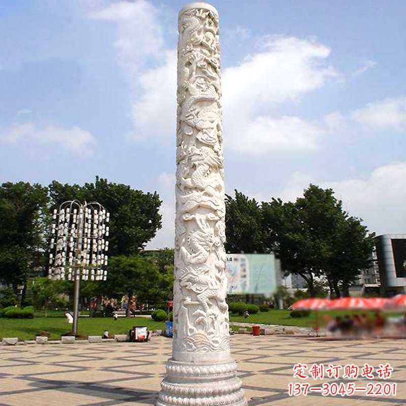 贵州汉白玉石雕刻龙柱是由中国领雕塑厂家定制的…