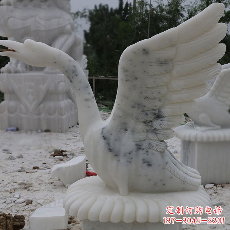 贵州汉白玉吐水天鹅石雕