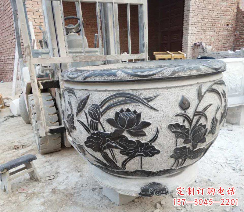 贵州荷花水缸青石浮雕