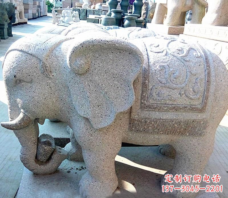 贵州花岗岩元宝大象石雕,雕刻古典且充满质感