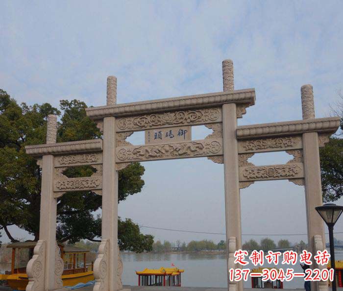 贵州景区三门古典牌坊石雕