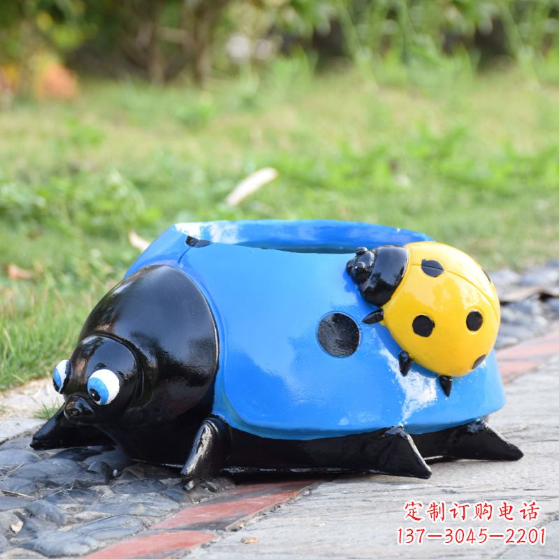 贵州蓝色玻璃钢七星瓢虫花盆雕塑