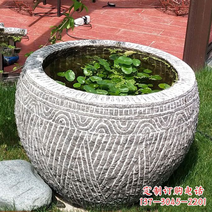 贵州老青石花盆雕塑:独特的家居艺术装饰