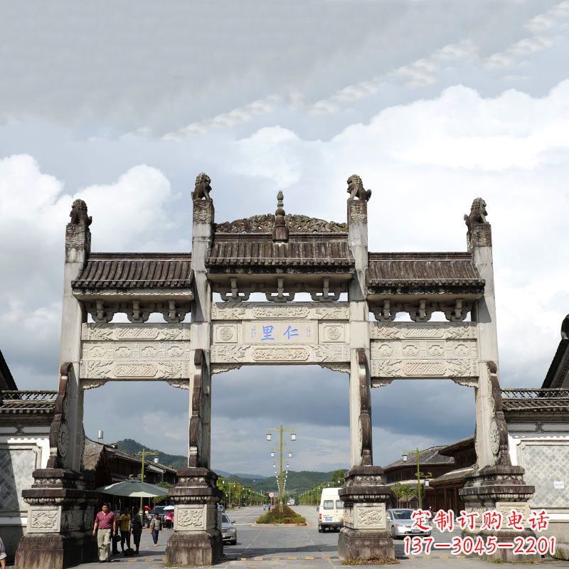 贵州精致古典风格的牌楼雕塑
