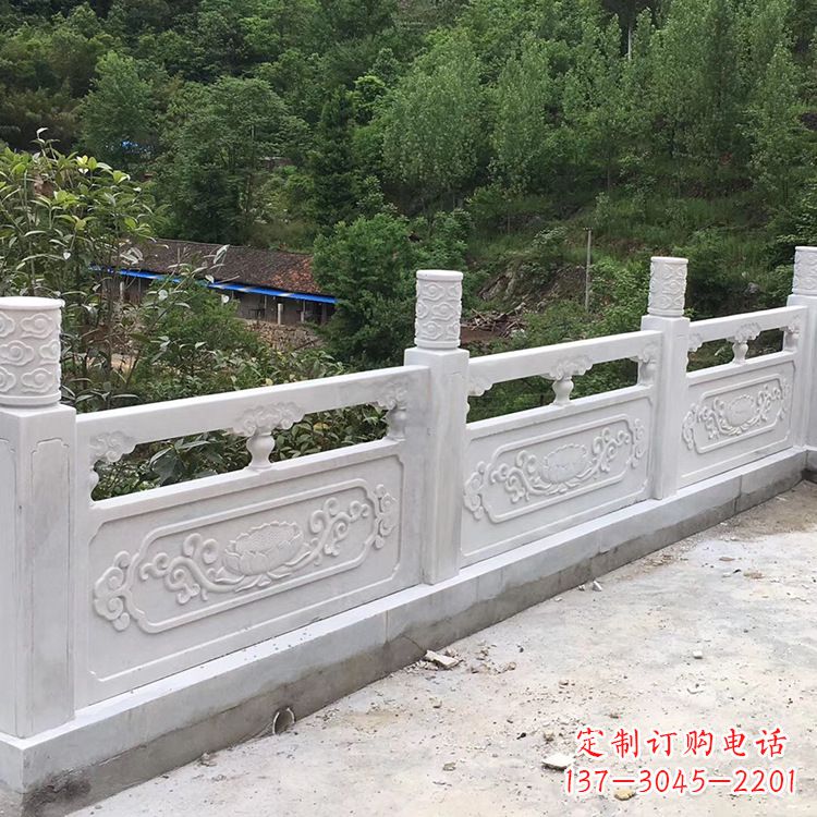 贵州莲花纹石栏板雕塑,为你树立华丽边框